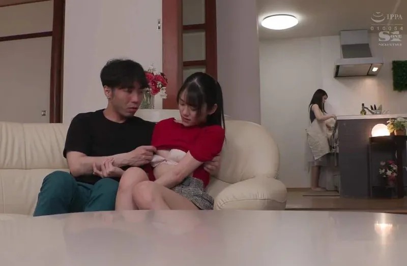 Thanh niên may mắn có em người yêu xinh nhưng lại muốn đụ thêm chị gái cô ấy